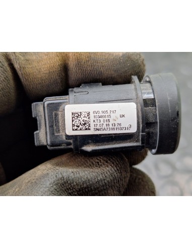 [104370] BOTON - SKODA FABIA