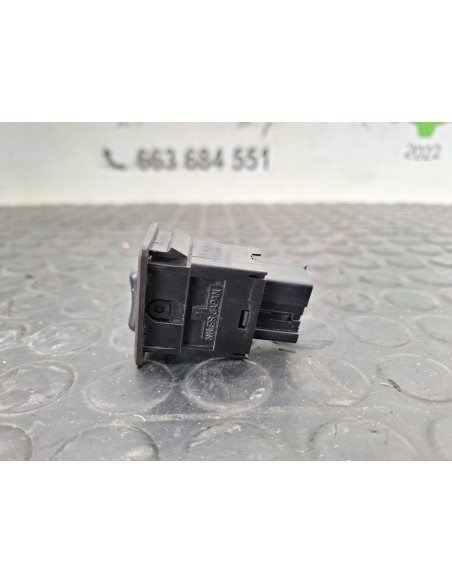 [99846] BOTON - MITSUBISHI MONTERO (L040)