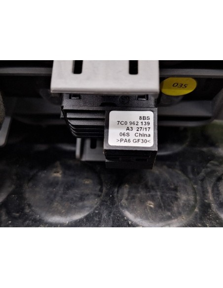 [102166] BOTON - VOLKSWAGEN CRAFTER (01/2019 - ...)