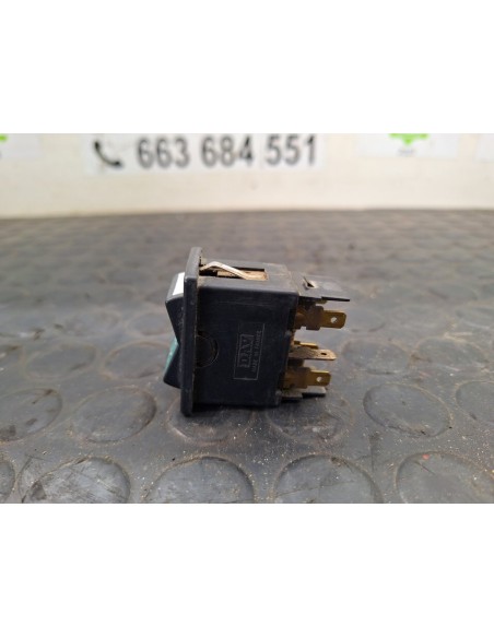 [104258] BOTON - MAN 18-272