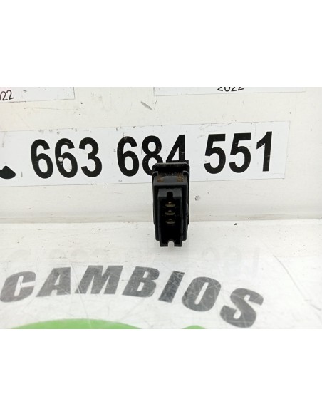 [96283] BOTON - NISSAN TRADE 100