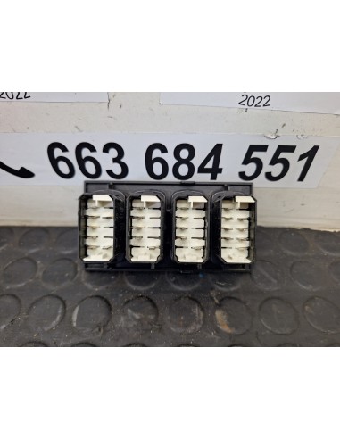 [105703] BOTONERA - SCANIA SERIE 4 (P/R 94 G)...