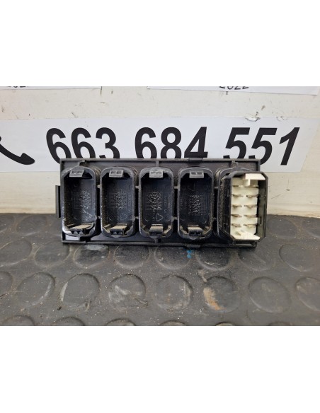 [105704] BOTONERA - SCANIA SERIE 4 (P/R 94 G) (01/1996 - 01/2004)