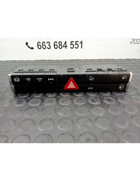 [98447] BOTONERA - MERCEDES ACTROS 5 L-FAHRERHAUS 2-ACHSER BM 963