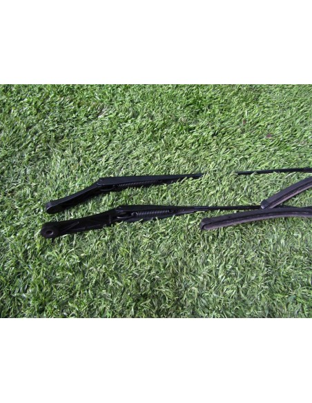 [93263] BRAZO LIMPIA - AUDI Q5 (8R)