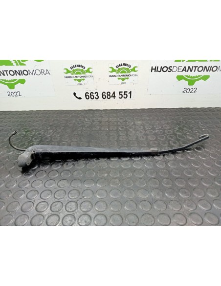 [98545] BRAZO LIMPIA DELANTERO IZQUIERDO - NISSAN CABSTAR E (01/2002 - 12/2003)