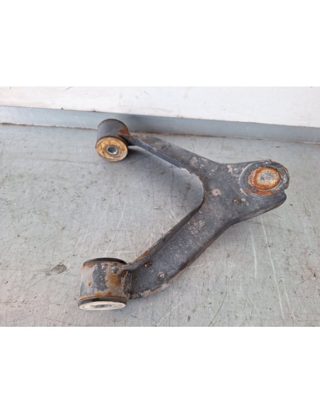 [103880] BRAZO SUSPENSION SUPERIOR DELANTERO DERECHO - IVECO DAILY FURGÓN (01/2014 - ...)