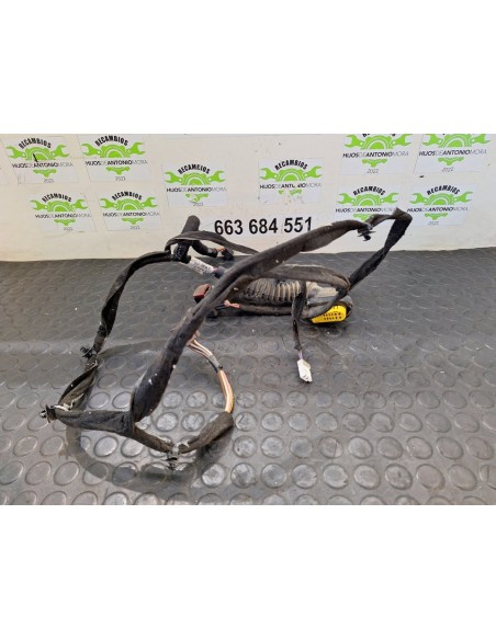 [104246] CABLEADO PUERTA DELANTERA DERECHA - RENAULT TRAFIC CAJA CERRADA (AB 4.01)