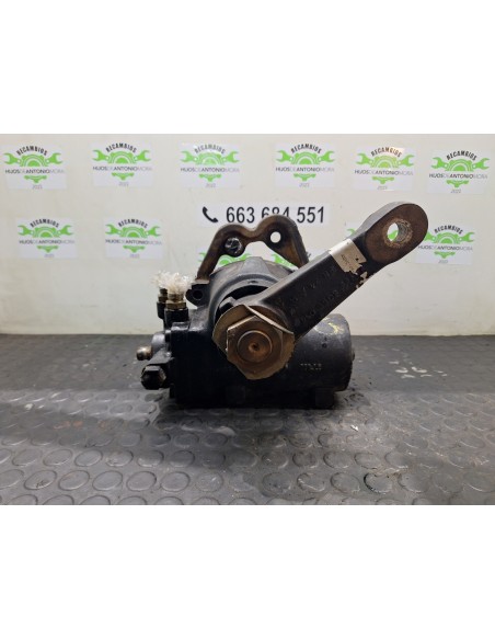 [106173] CAJA DIRECCION - NISSAN TRADE 100