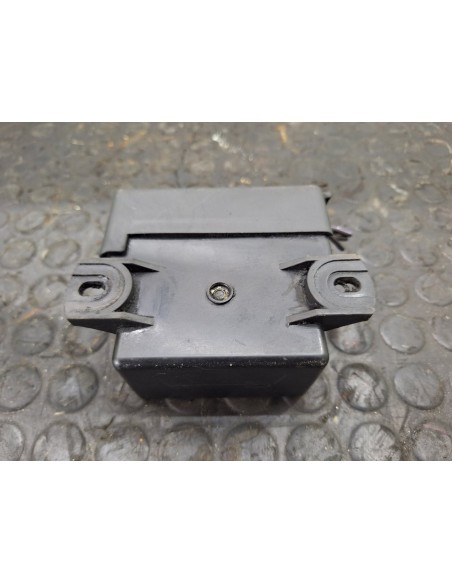 [103559] CAJA PRECALENTAMIENTO - MERCEDES MB 100 D CAJA CERRADA / COMBI (01/1987 - 01/1995)