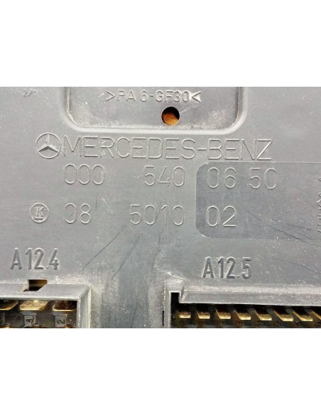 [94872] CAJA RELES / FUSIBLES - MERCEDES VITO COMBI 06.2003 -