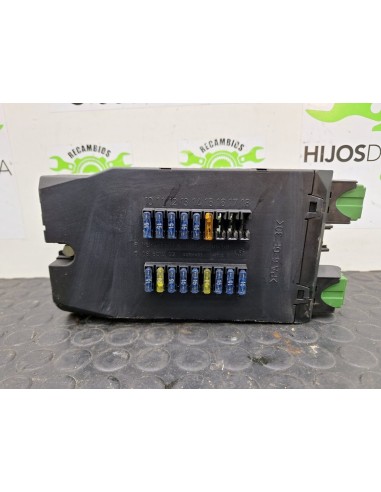 [100644] CAJA RELES / FUSIBLES - MERCEDES VITO...