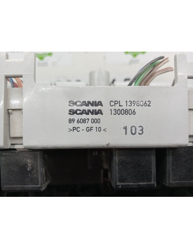 [91665] CAJA RELES / FUSIBLES - SCANIA SERIE 4...