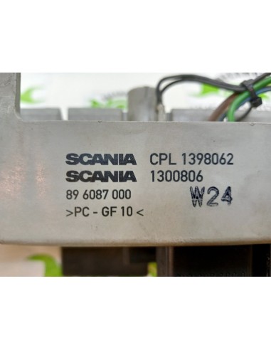 [91458] CAJA RELES / FUSIBLES - SCANIA SERIE 4...