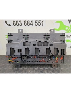 [100763] CAJA RELES / FUSIBLES - VOLVO FH 12 ASTA 2001 E2...