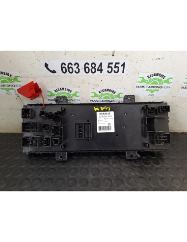[106401] CAJA RELES / FUSIBLES - RENAULT SERIE...