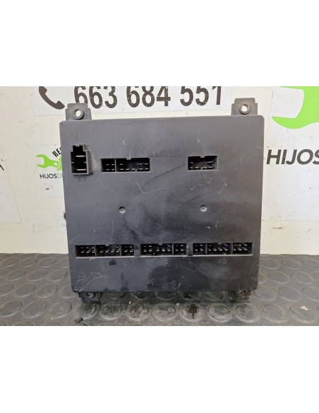 [100899] CAJA RELES / FUSIBLES - NISSAN ECO - T 100.45/78 KW/E2 (01/1996 - ...)