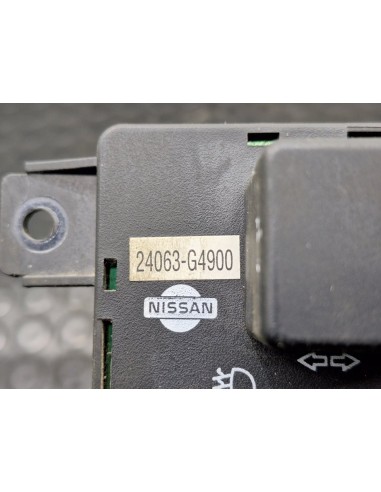 [100999] CAJA RELES / FUSIBLES - NISSAN TRADE...