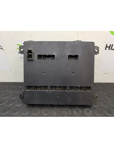 [100999] CAJA RELES / FUSIBLES - NISSAN TRADE (01/1994 - 01/1996)