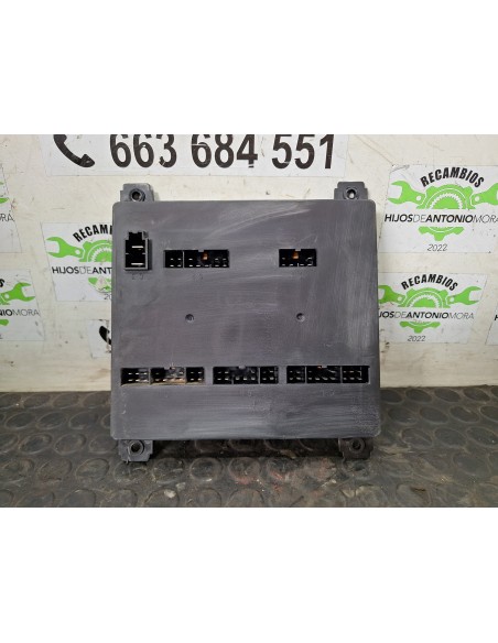 [105609] CAJA RELES / FUSIBLES - NISSAN ATLEON