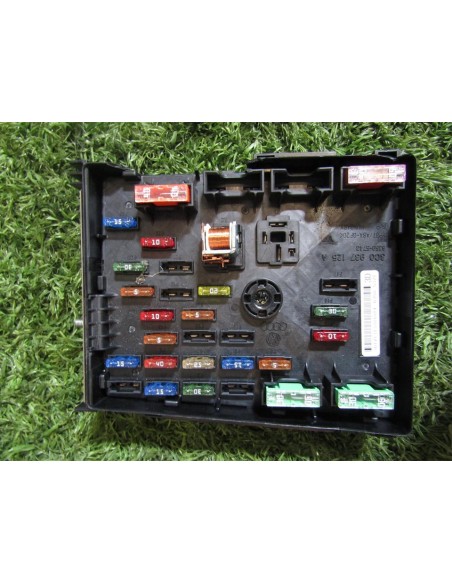 [93855] CAJA RELES / FUSIBLES - VOLKSWAGEN TIGUAN