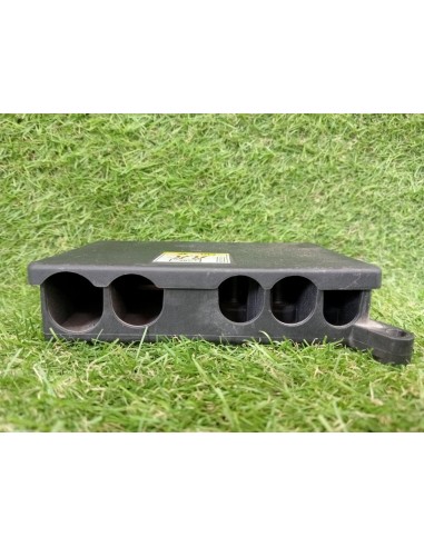 [96428] CAJA RELES / FUSIBLES - AUDI A8 (D2)...