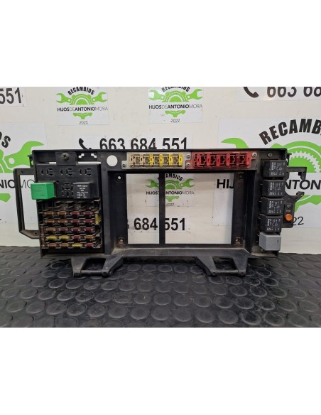 [99071] CAJA RELES / FUSIBLES - IVECO EUROCARGO TECTOR (01/2001 - 12/2003)