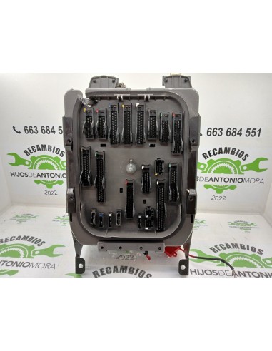[95644] CAJA RELES / FUSIBLES - RENAULT PREMIUM...