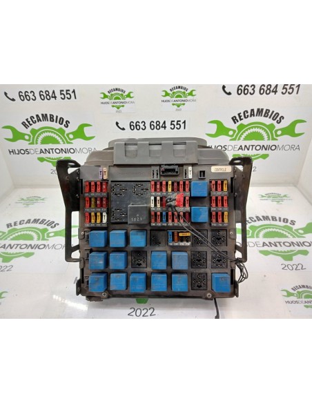 [95644] CAJA RELES / FUSIBLES - RENAULT PREMIUM DISTRIBUTION (01/2005 - 12/2013)