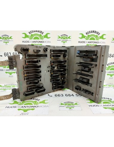 [91667] CAJA RELES / FUSIBLES - RENAULT HR...