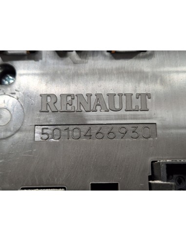 [106212] CAJA RELES / FUSIBLES - DAF SERIE...