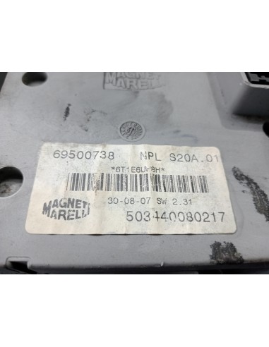 [105958] CAJA RELES / FUSIBLES - IVECO DAILY...