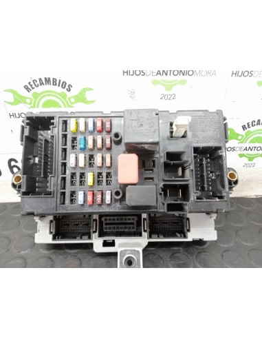 [105958] CAJA RELES / FUSIBLES - IVECO DAILY...