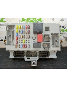 [105957] CAJA RELES / FUSIBLES - IVECO DAILY FURGÓN... 2