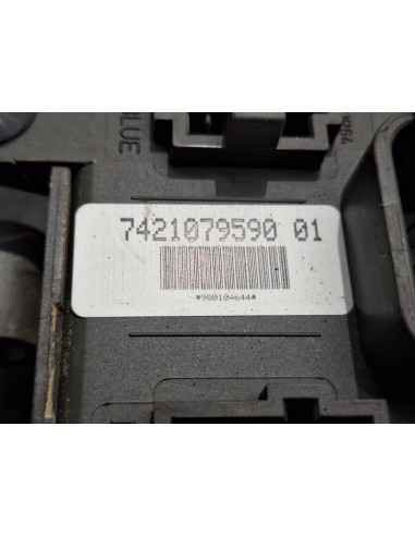 [105024] CAJA RELES / FUSIBLES - VOLVO FM XXX