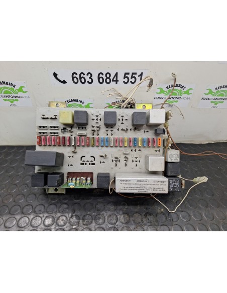 [106093] CAJA RELES / FUSIBLES - MAN LE 140