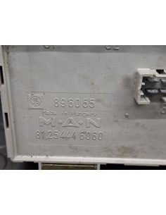 [106093] CAJA RELES / FUSIBLES - MAN LE 140 2