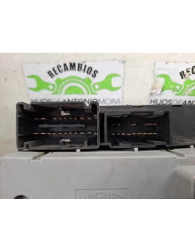 [95466] CAJA RELES / FUSIBLES - IVECO DAILY...