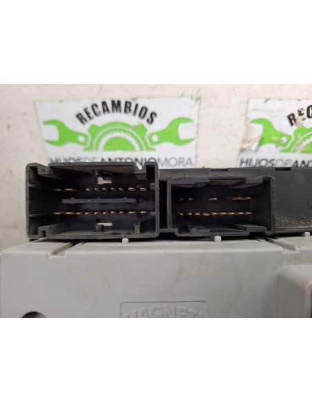 [95466] CAJA RELES / FUSIBLES - IVECO DAILY CAJA CERRADA