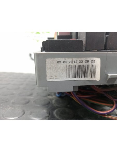 [95479] CAJA RELES / FUSIBLES - FORD TRANSIT COMBI '06