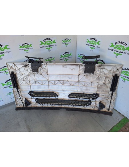 [101870] CALANDRA DELANTERA - NISSAN ATLEON