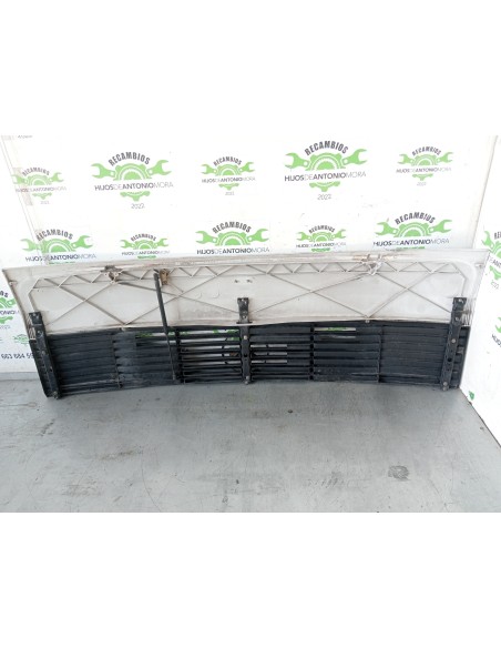 [105193] CALANDRA DELANTERA - MERCEDES 914