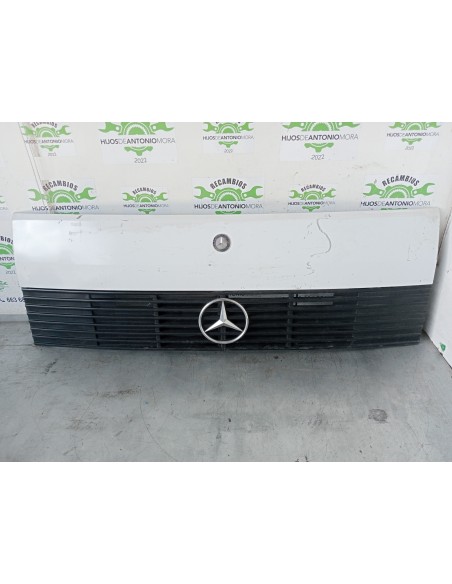 [105193] CALANDRA DELANTERA - MERCEDES 914
