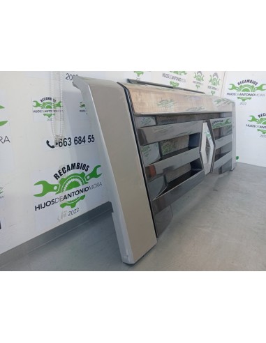 [99000] CALANDRA SUPERIOR - RENAULT MAGNUM AB 2005