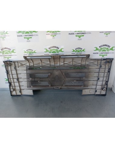 [99000] CALANDRA SUPERIOR - RENAULT MAGNUM AB 2005