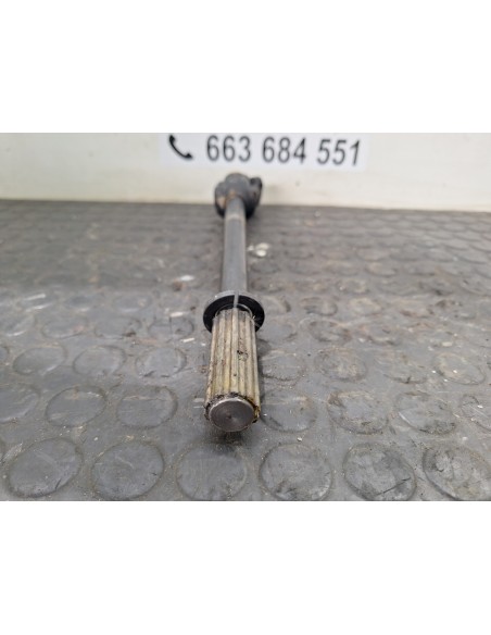 [106174] CAÑA DIRECCION - NISSAN TRADE 100