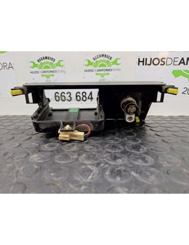 [100500] CENICERO - TOYOTA LAND CRUISER (J10)