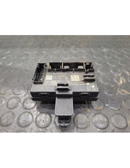 [100303] CENTRALITA CIERRE - VOLKSWAGEN T-ROC (01/2017 - 12/2020)