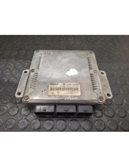 [104687] CENTRALITA MOTOR UCE - RENAULT MASTER MAXI CAJA CERRADA (01/2002 - ...)