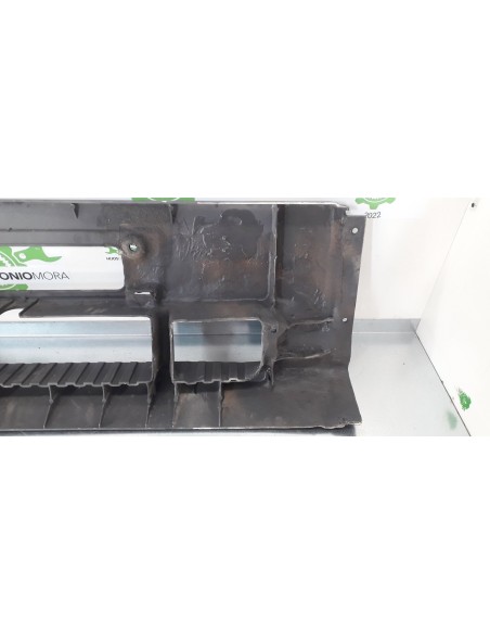 [95114] CENTRO PARAGOLPE - MERCEDES ATEGO 3 4X2 BM 967 (01/2013 - 12/2020)